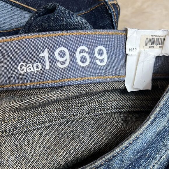 GAP Sexy Boot Jeans in Dirty Wash NWT 31/12 - Picture 12 of 13